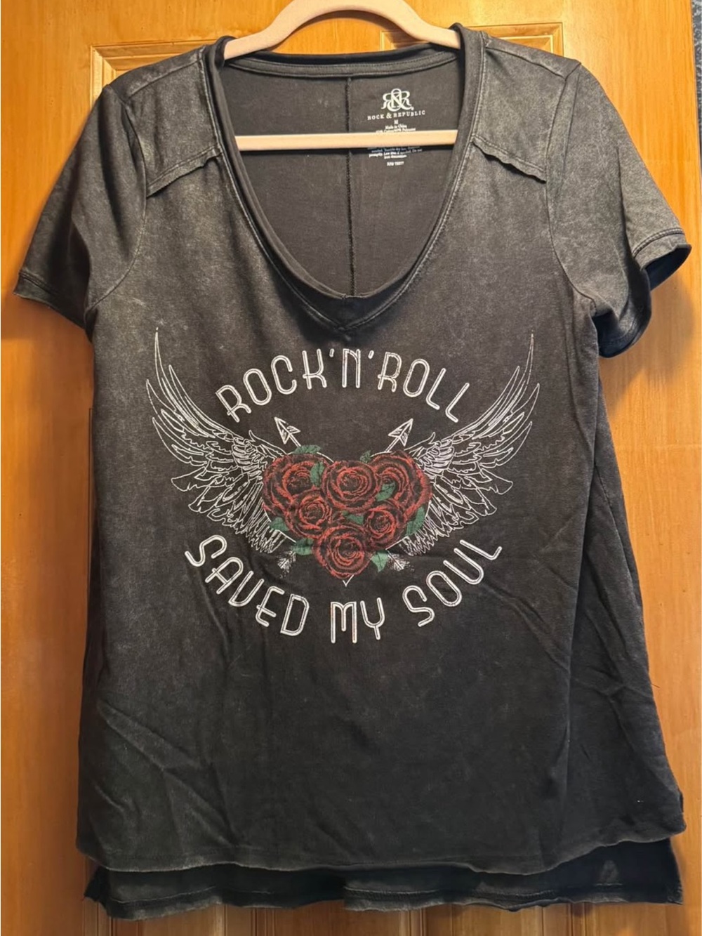 Rock & Republic Black V-Neck Graphic Tee with Red Rose Heart